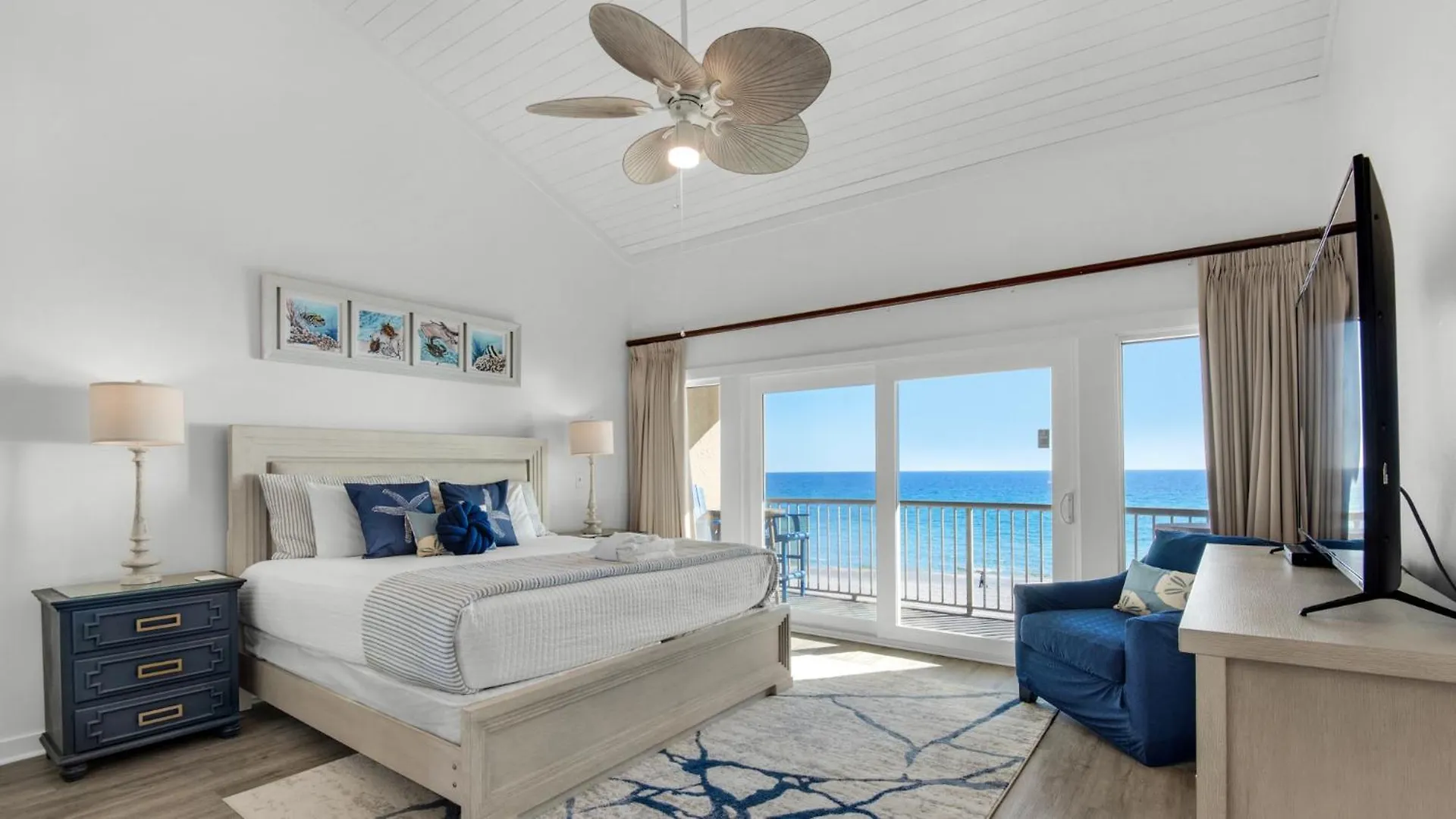 Destin Seafarer Unit 211 Villa 0*,  United States